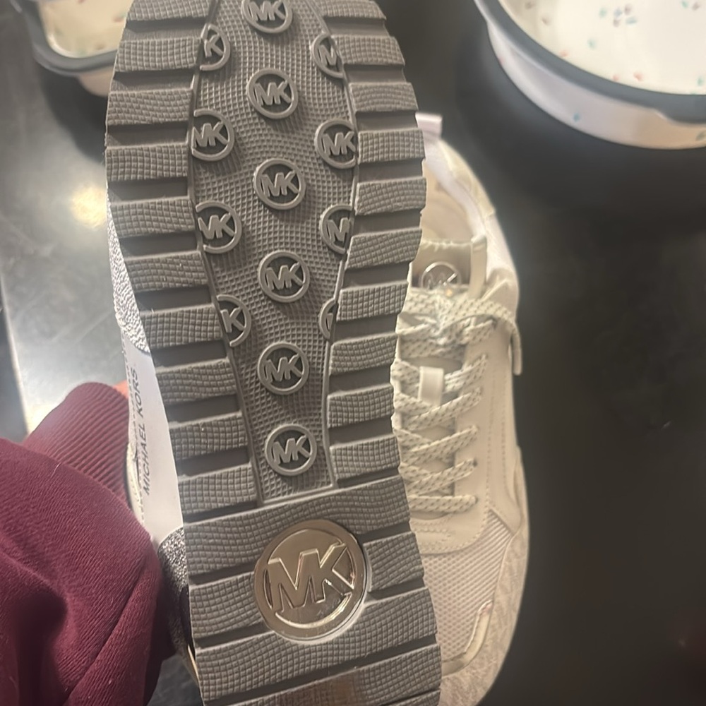 Michael Kors, tennis shoes never worn. - Picture 3 of 3